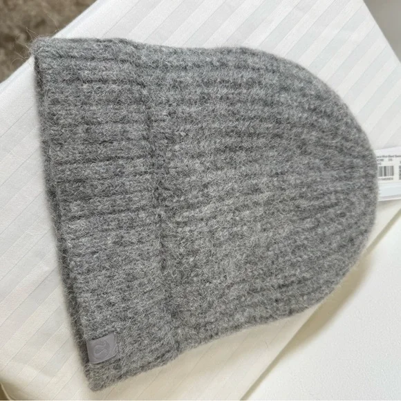 lululemonGray Merino Wool Alpaca Blend Beanie Chunky Cozy Soft Unisex O/S